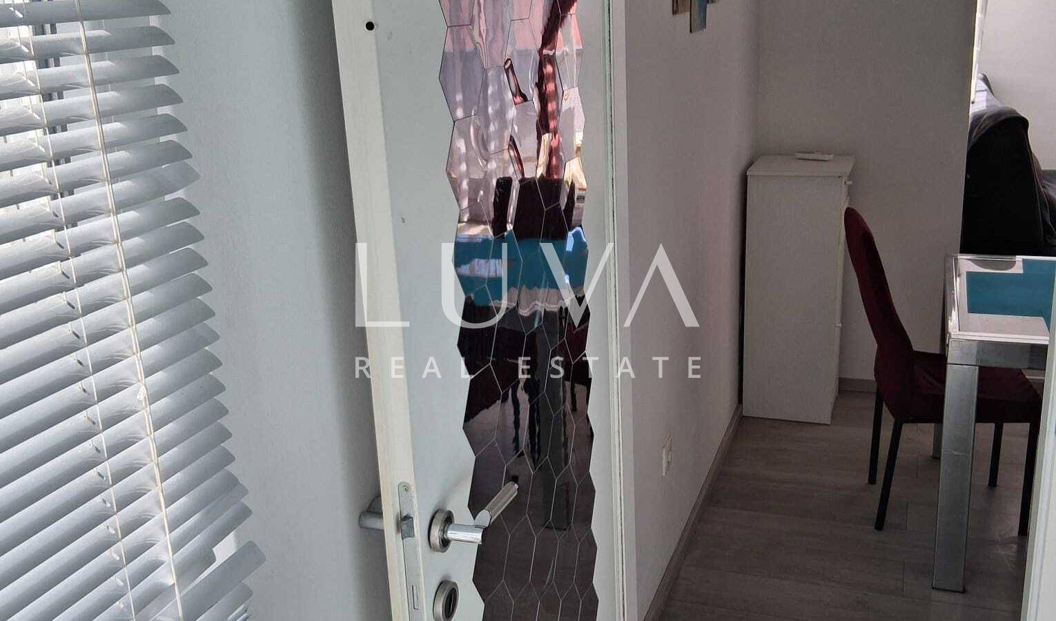 Split, Dragovode, möblierte Wohnung in einem neueren Gebäude, 40 m², zu verkaufen