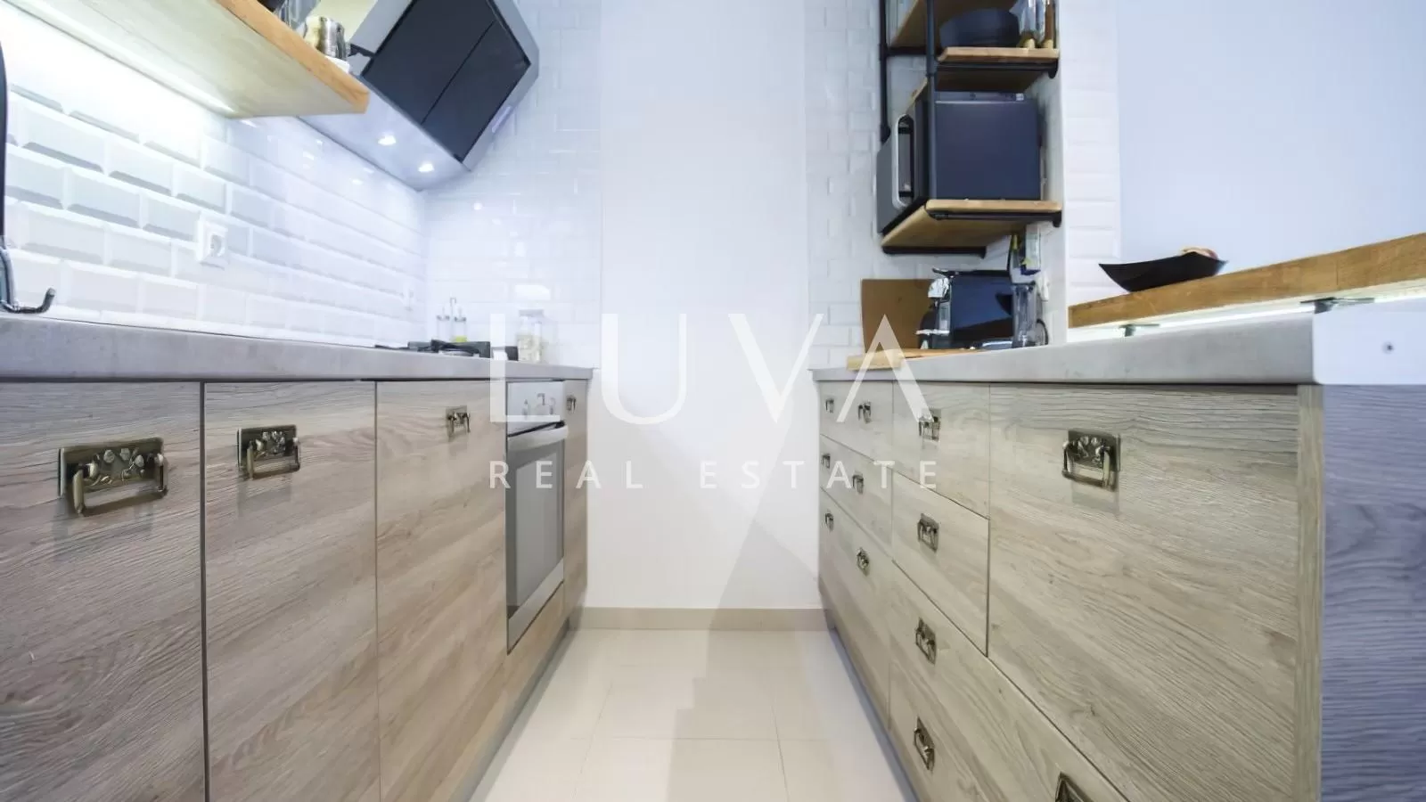 Zentrum, Ilica, luxuriöse 3-Zimmer-Wohnung mit Garage zur Miete