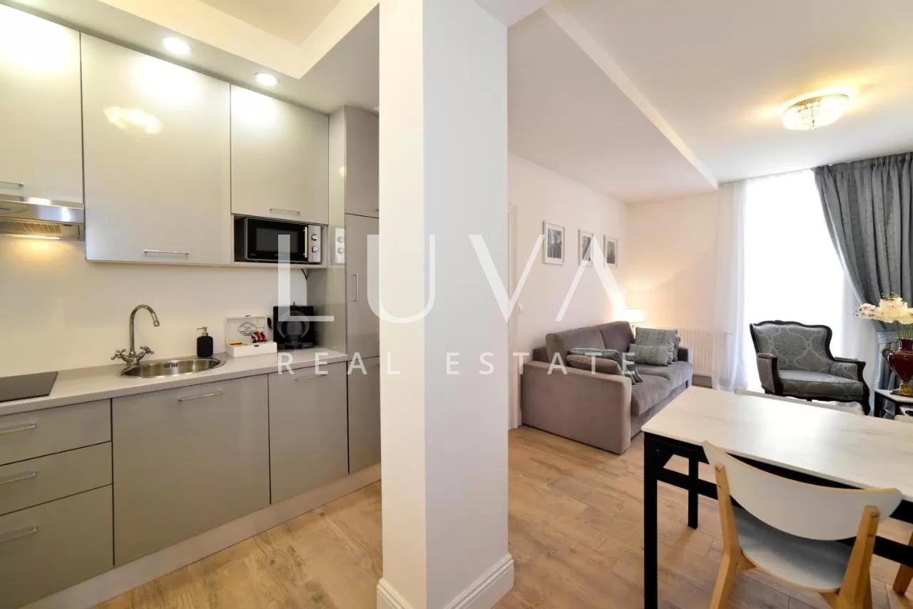 Zentrum, Berislavićeva, Wohnung 118m2, 5 Zimmer, 3 Badezimmer, zu verkaufen
