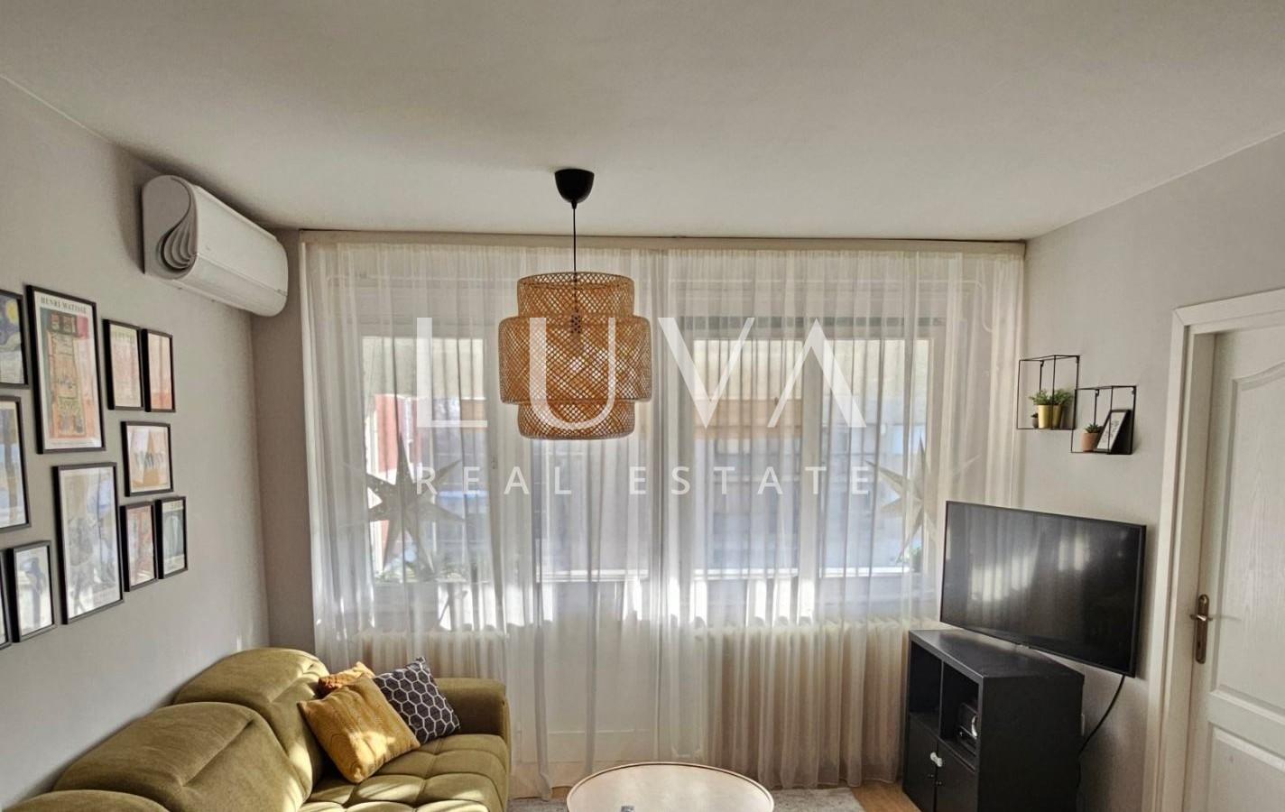 Osijek, Center, three-room apartment with two balconies for sale