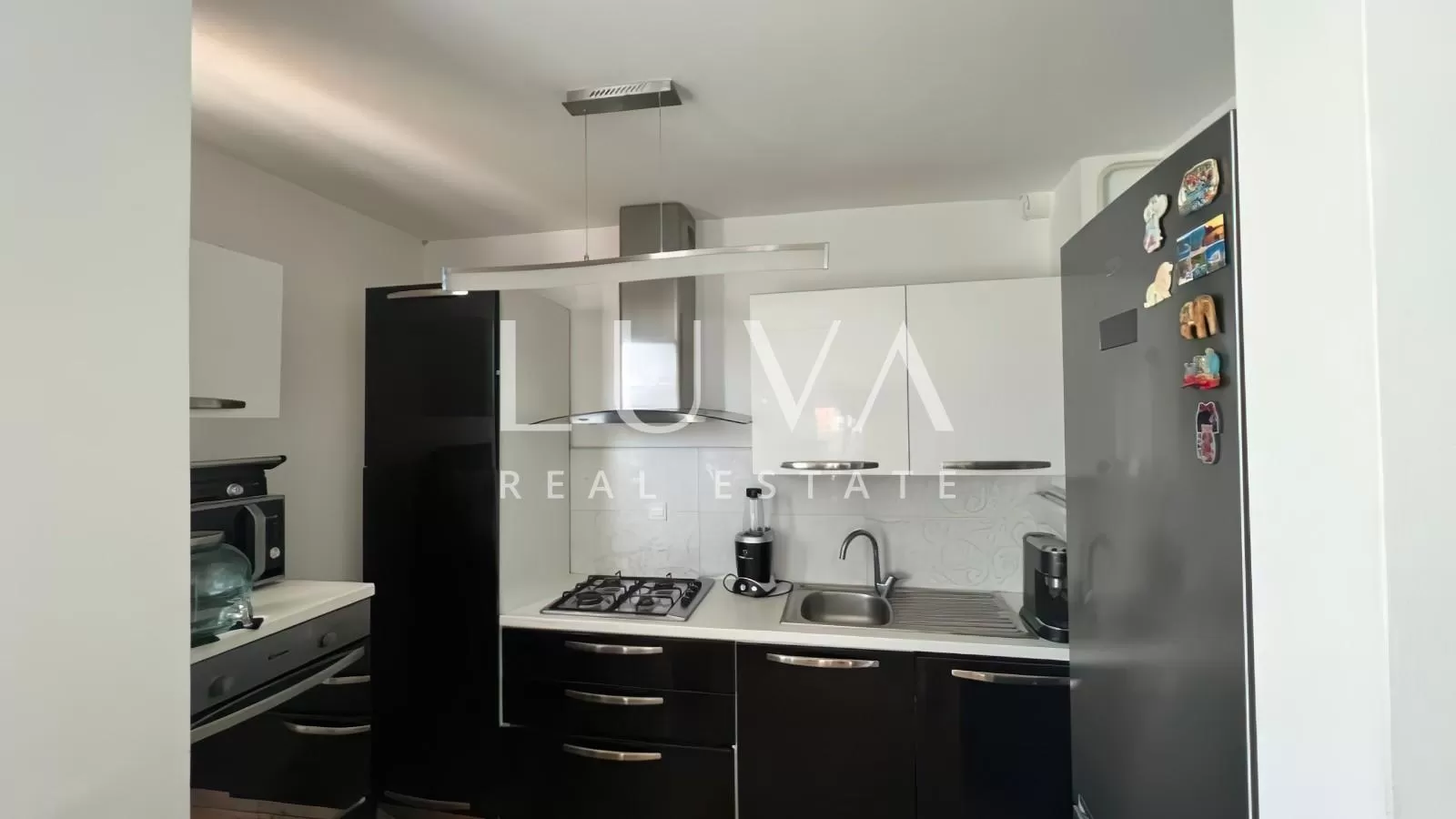 Voltino, dvoetažni 5s stan 114m2 s balkonom  na prodaju