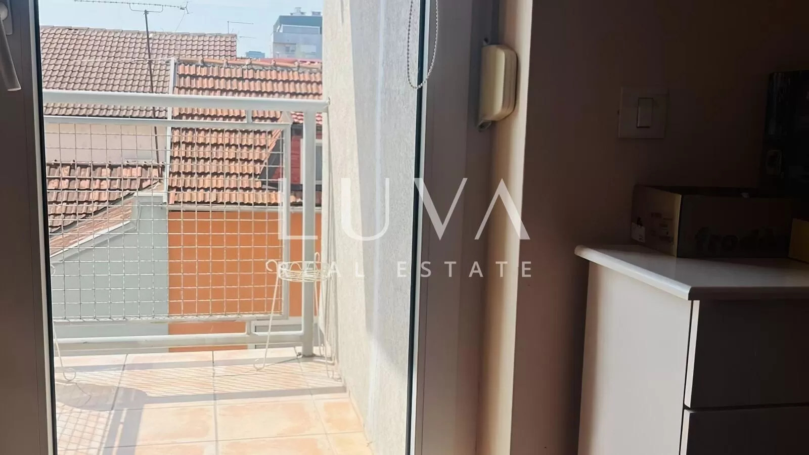 Zagreb, Kruge, komforan 4s stan s garažom na prodaju