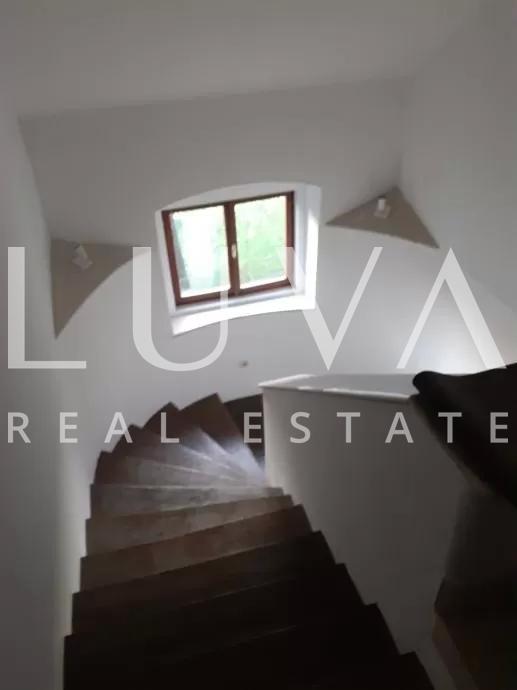 Zagreb, Črnomerec, speziell gestaltete Dreizimmerwohnung, 138m2