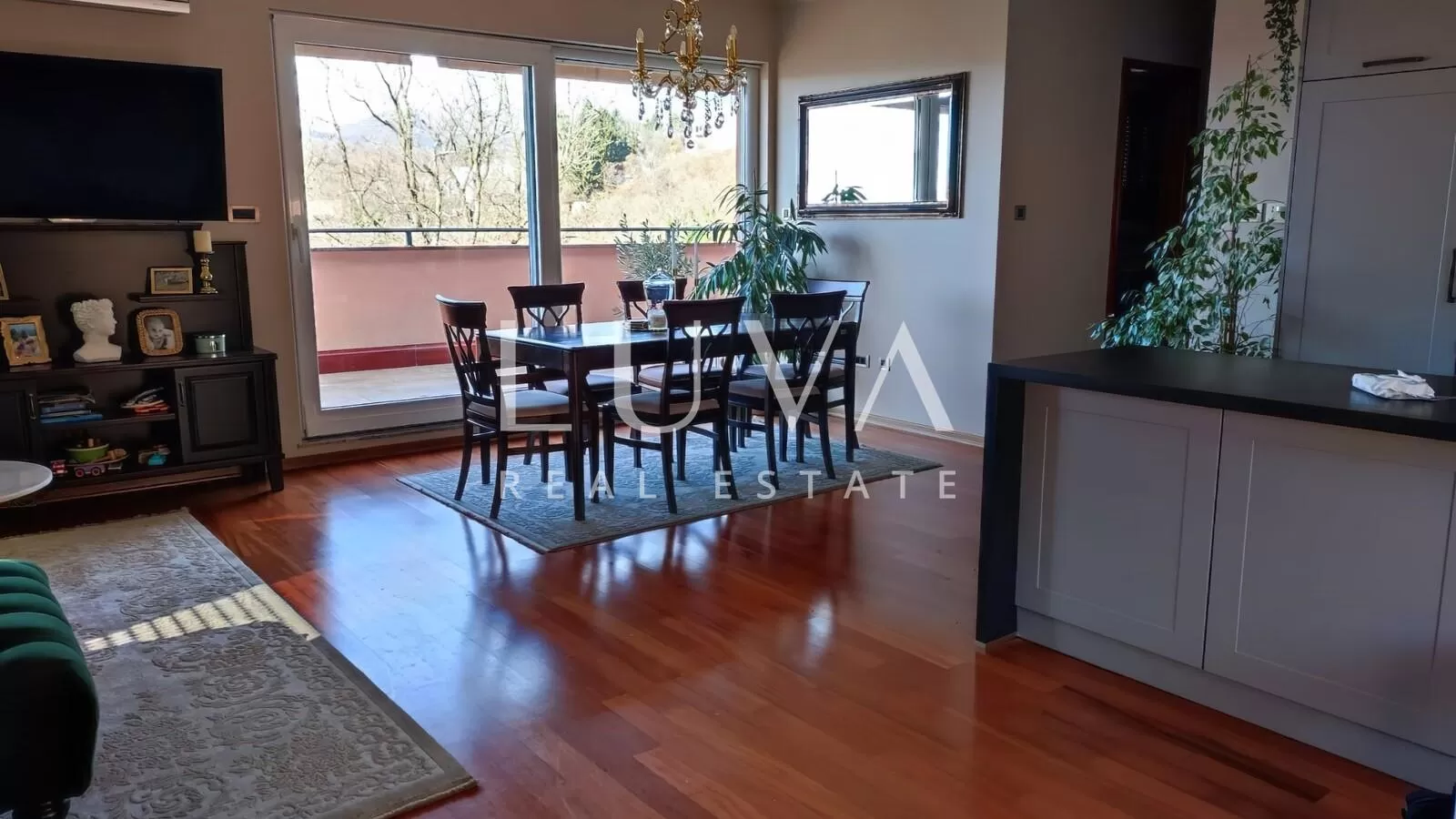 Vrhovec, luxuriös ausgestattetes Penthouse 130m2 zu verkaufen