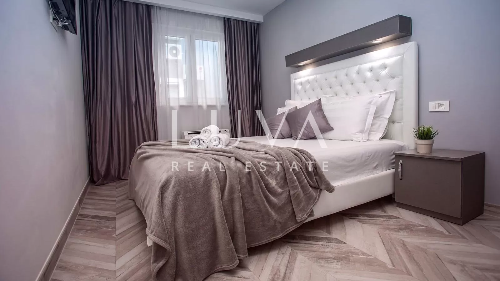Stanići, Omiš, luxuriöse Villa mit Pool in der Nähe des Meeres zum Verkauf