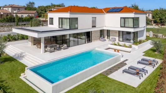 Sveti Lovreč, Istria, luxury villa with a pool for sale