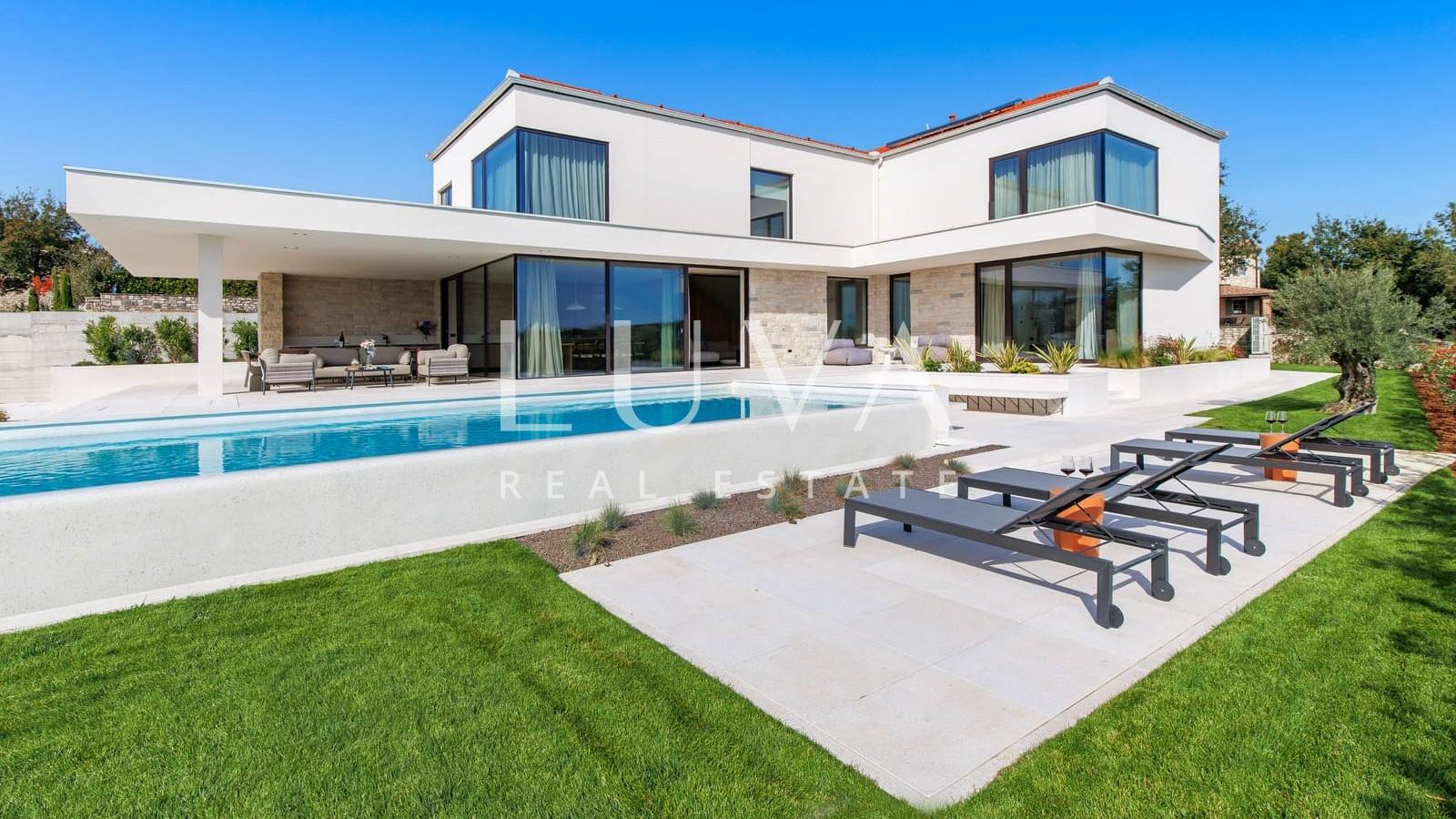 Sveti Lovreč, Istrien, Luxusvilla mit Pool zu verkaufen