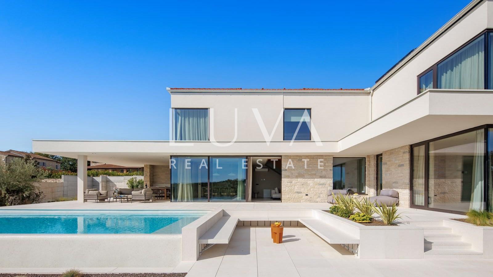 Sveti Lovreč, Istrien, Luxusvilla mit Pool zu verkaufen