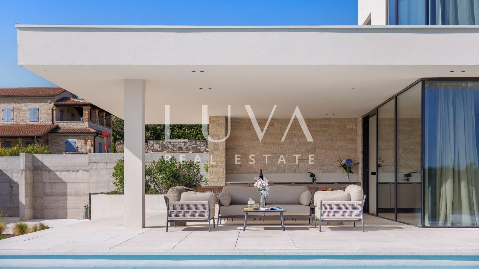 Sveti Lovreč, Istrien, Luxusvilla mit Pool zu verkaufen