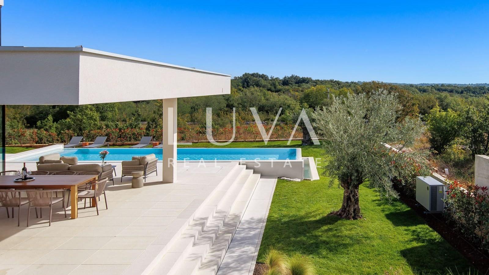 Sveti Lovreč, Istrien, Luxusvilla mit Pool zu verkaufen