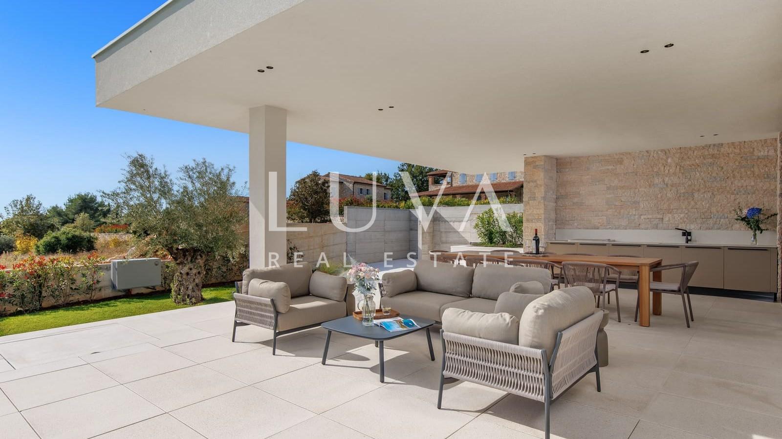 Sveti Lovreč, Istrien, Luxusvilla mit Pool zu verkaufen