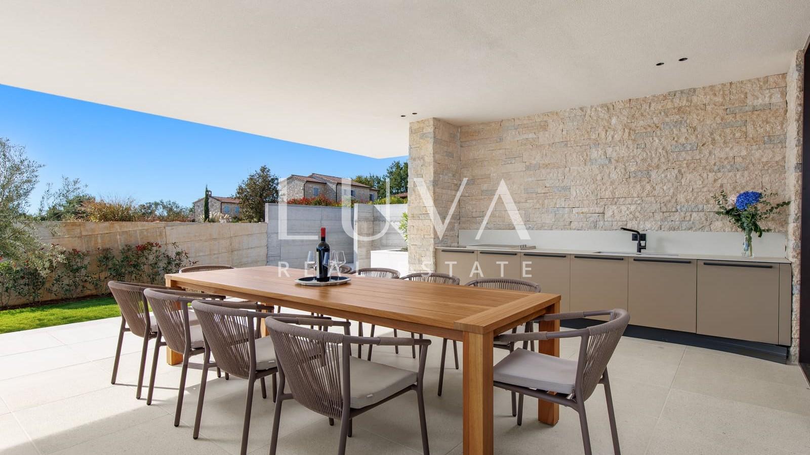 Sveti Lovreč, Istrien, Luxusvilla mit Pool zu verkaufen