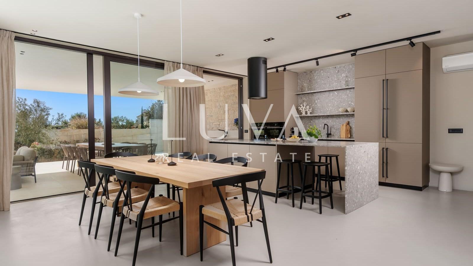 Sveti Lovreč, Istrien, Luxusvilla mit Pool zu verkaufen