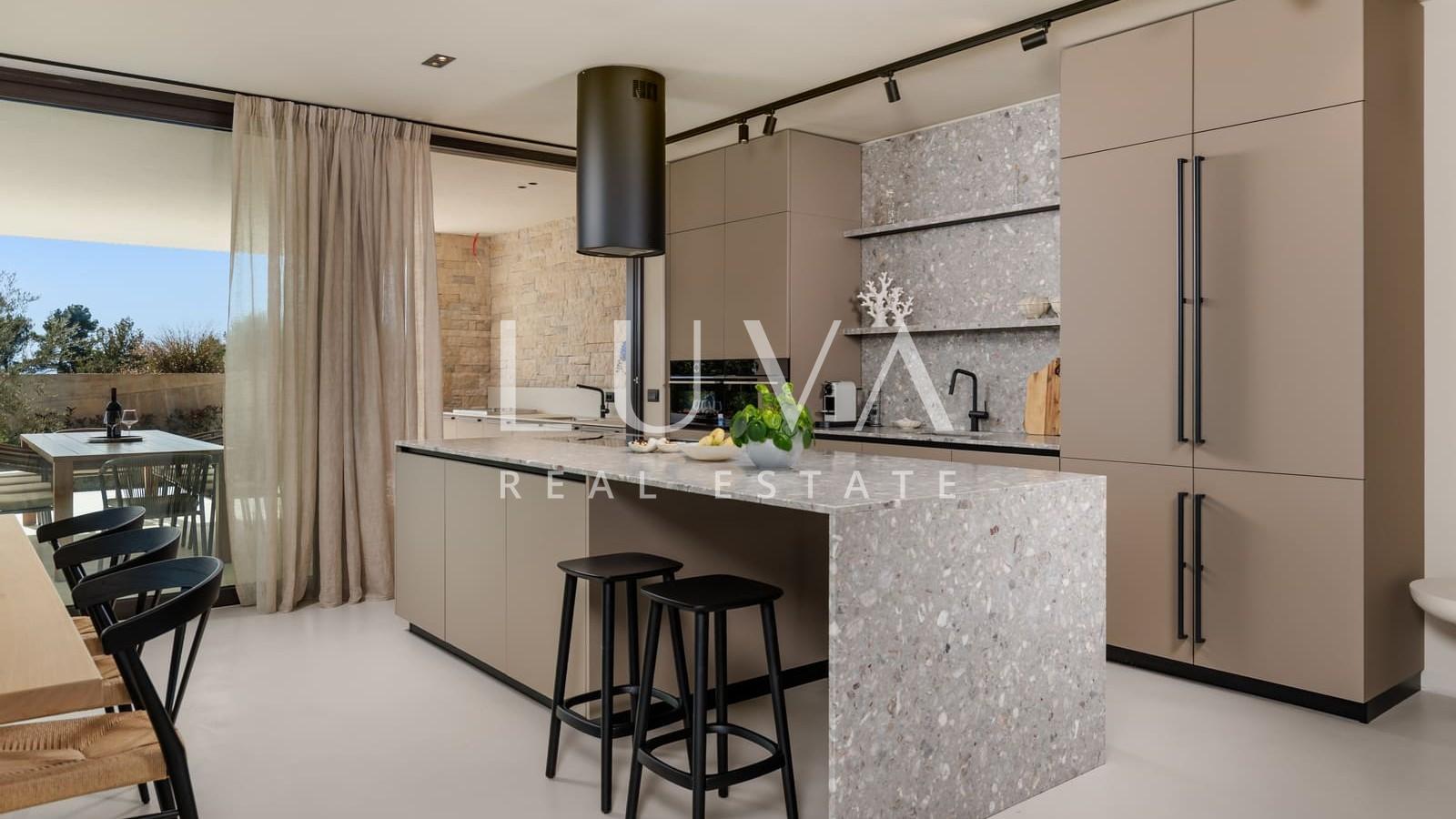 Sveti Lovreč, Istrien, Luxusvilla mit Pool zu verkaufen