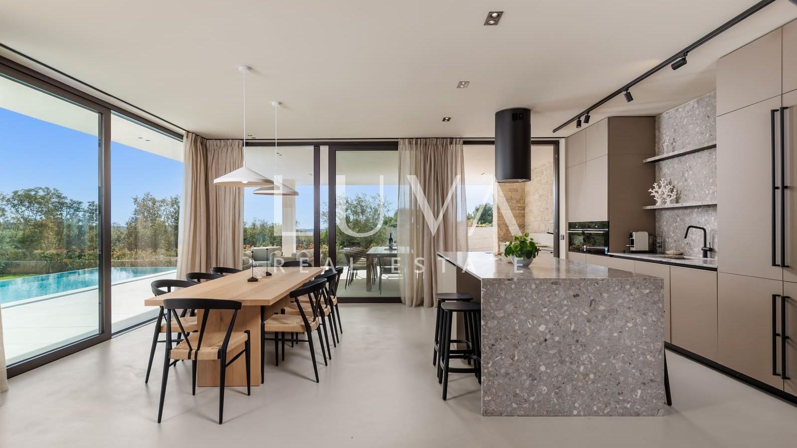 Sveti Lovreč, Istrien, Luxusvilla mit Pool zu verkaufen