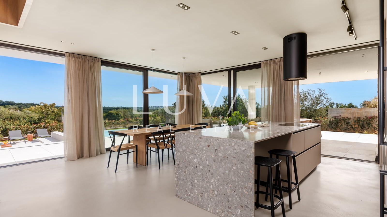 Sveti Lovreč, Istrien, Luxusvilla mit Pool zu verkaufen