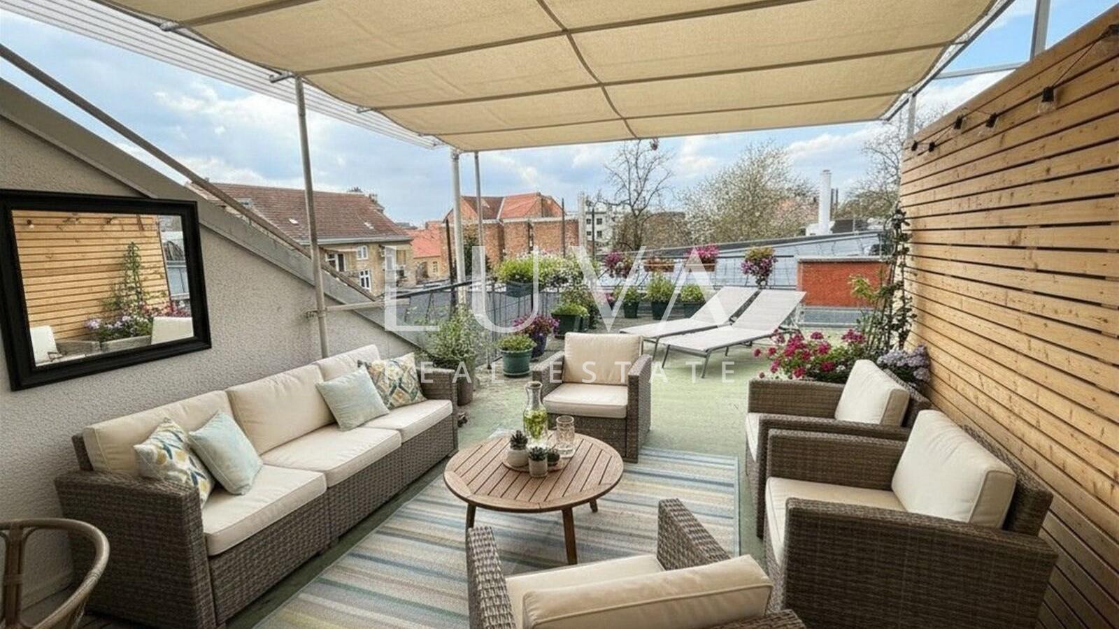 Zagreb, Britanski trg, apartment for renovation on the 3rd floor, 120 m²