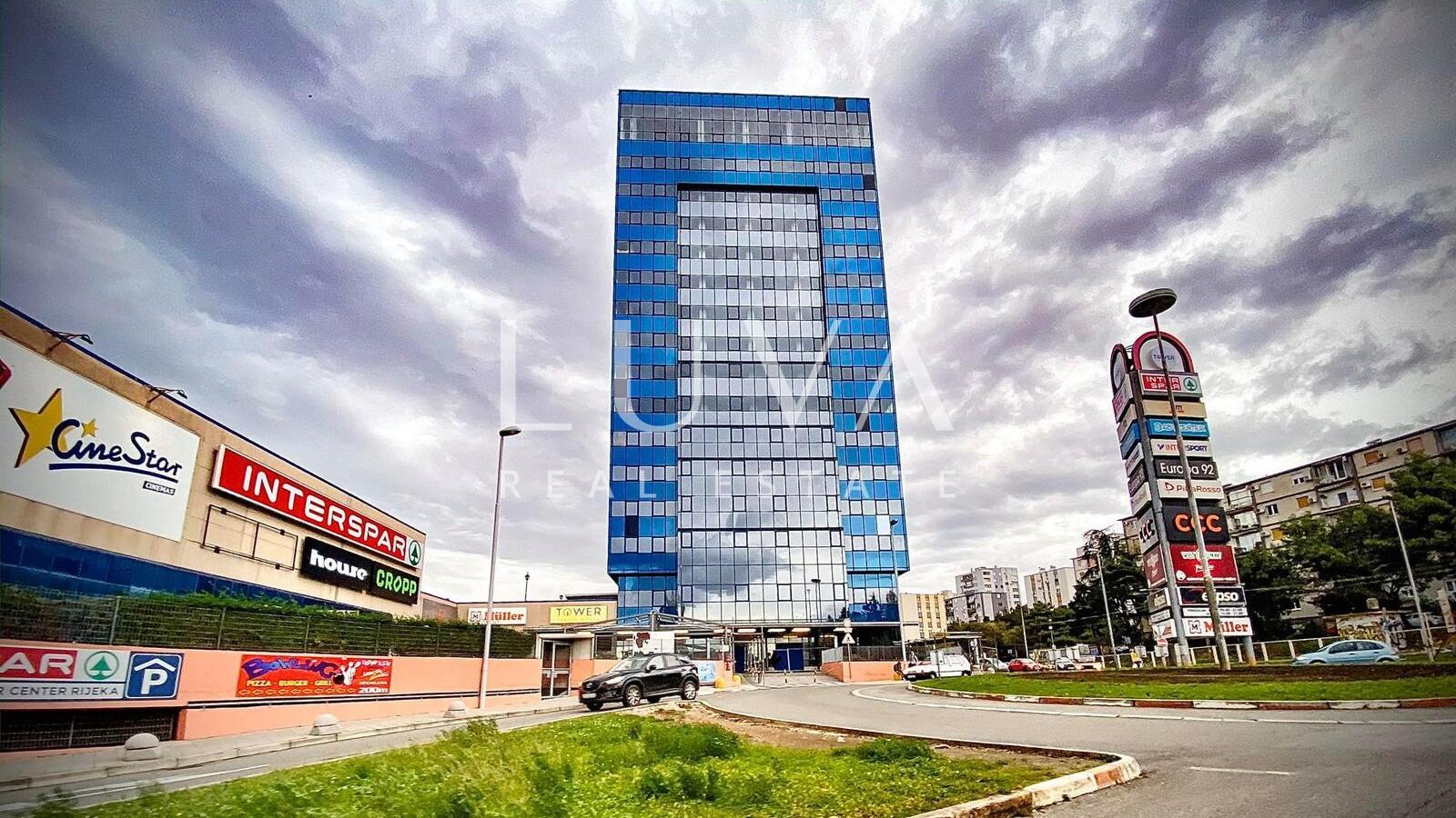 Rijeka, Commercial Space in Tower Center, 72.80 m²