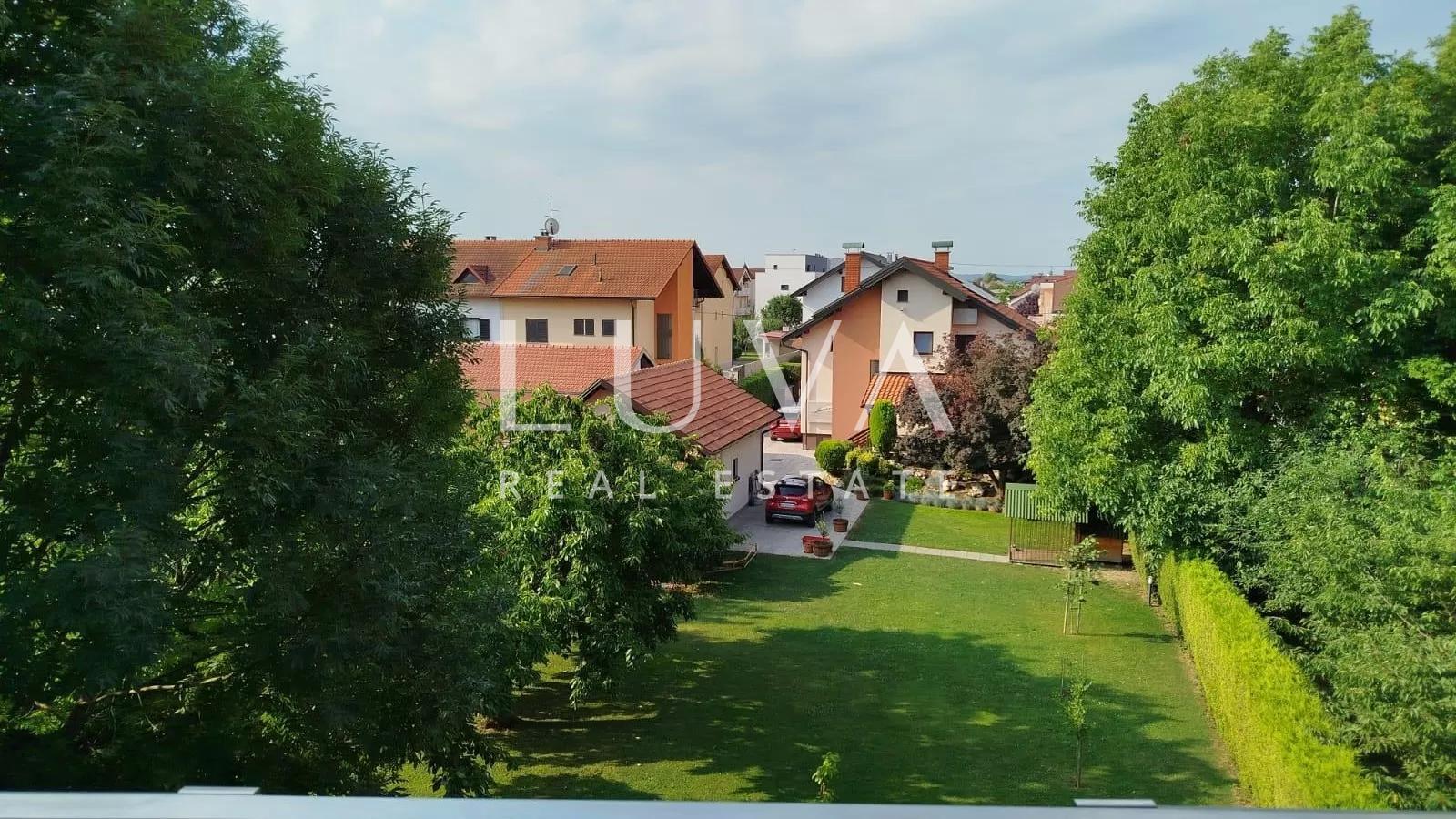 Veliko Polje, 4-soban stan 109,61m2, s garažom, prodaja