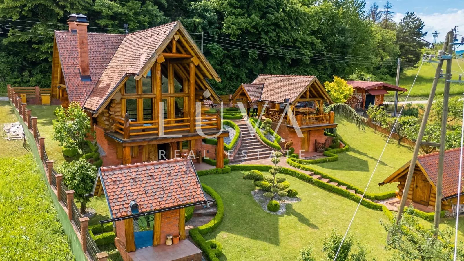 Varaždinske Toplice, Martinkovec, einzigartiges Holzhaus