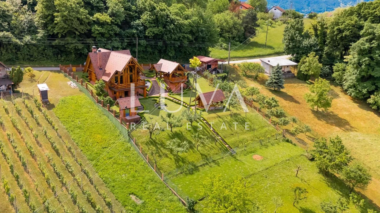 Varaždinske Toplice, Martinkovec, einzigartiges Holzhaus