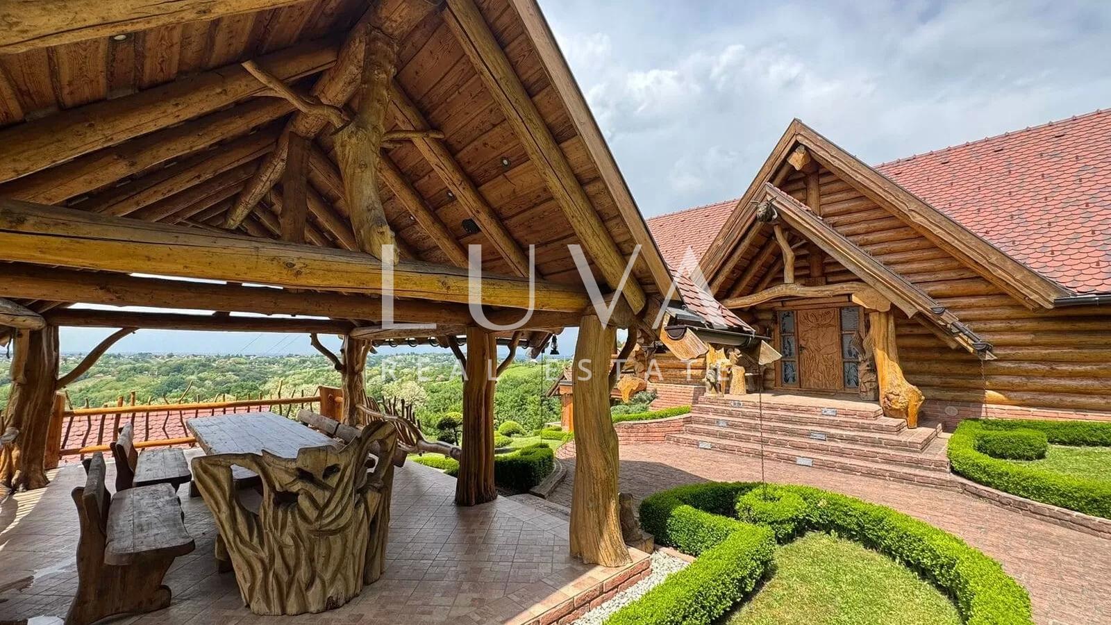 Varaždinske Toplice, Martinkovec, einzigartiges Holzhaus