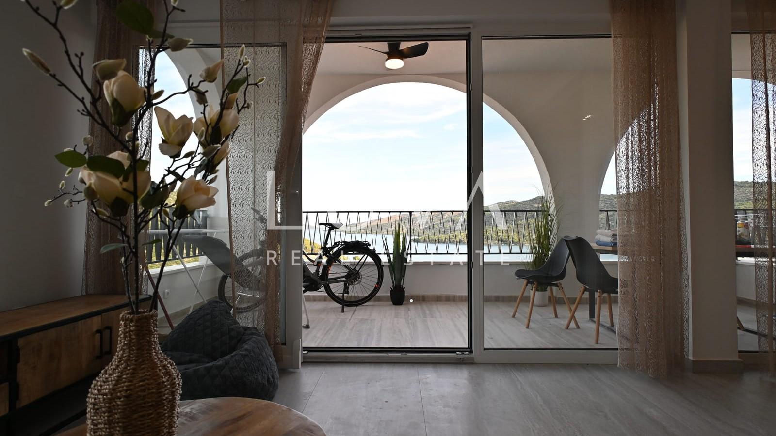Marina, Trogir, apartment 75 m² near the sea for sale