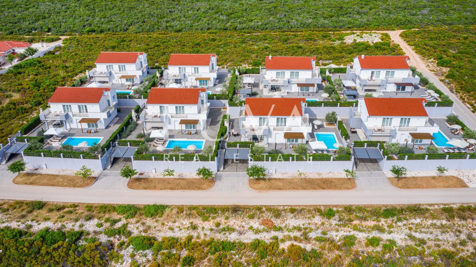 Debeljak, Zadar, resort, 8 kuća s bazenom na prodaju, investicija