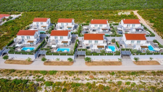 Debeljak, Zadar, resort, 8 kuća s bazenom na prodaju, investicija