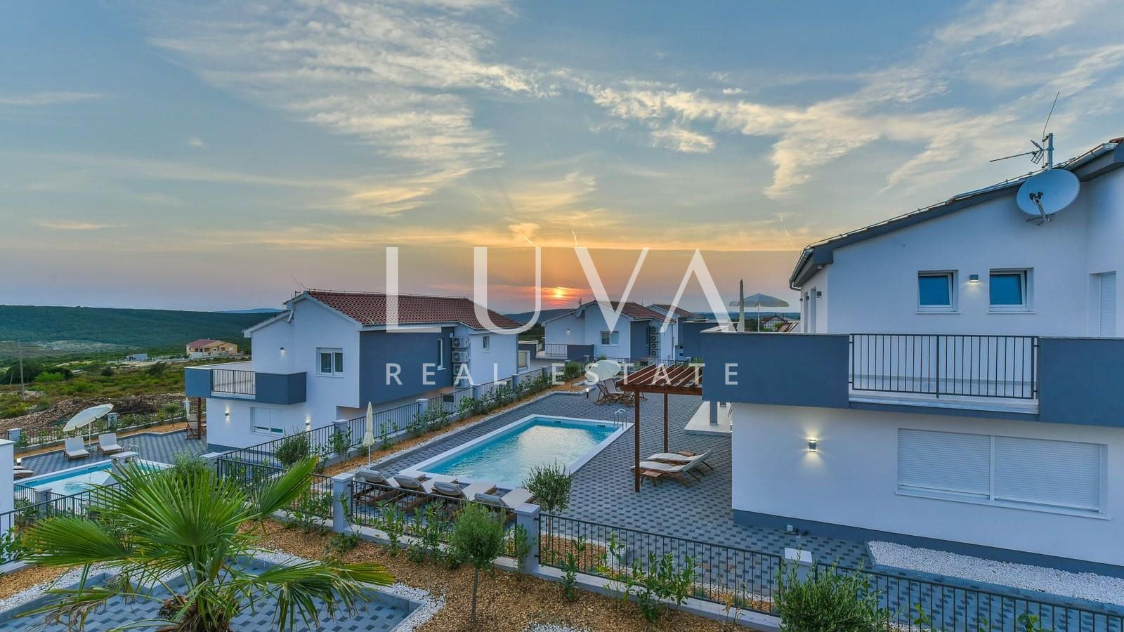 Debeljak, Zadar, resort, 8 kuća s bazenom na prodaju, investicija