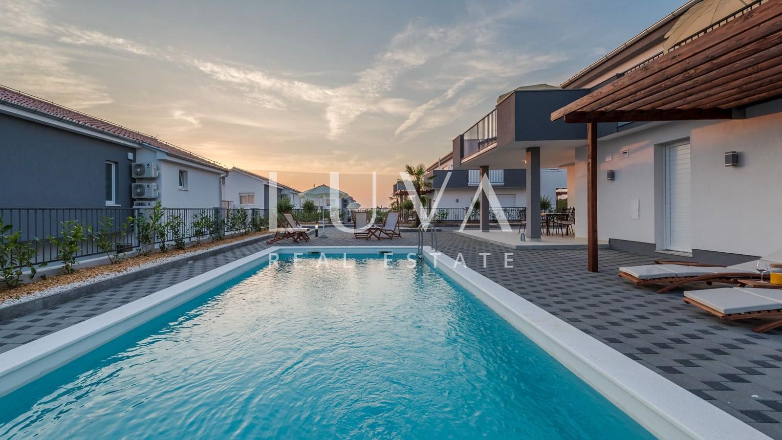 Debeljak, Zadar, resort, 8 kuća s bazenom na prodaju, investicija