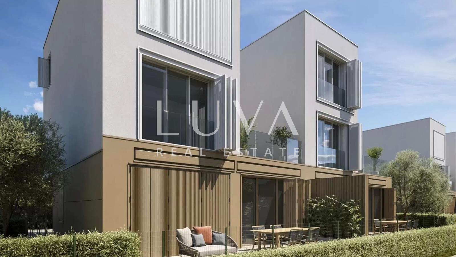 Sveti Filip i Jakov-Turanj, dvoetažni luksuzan stan na prodaju