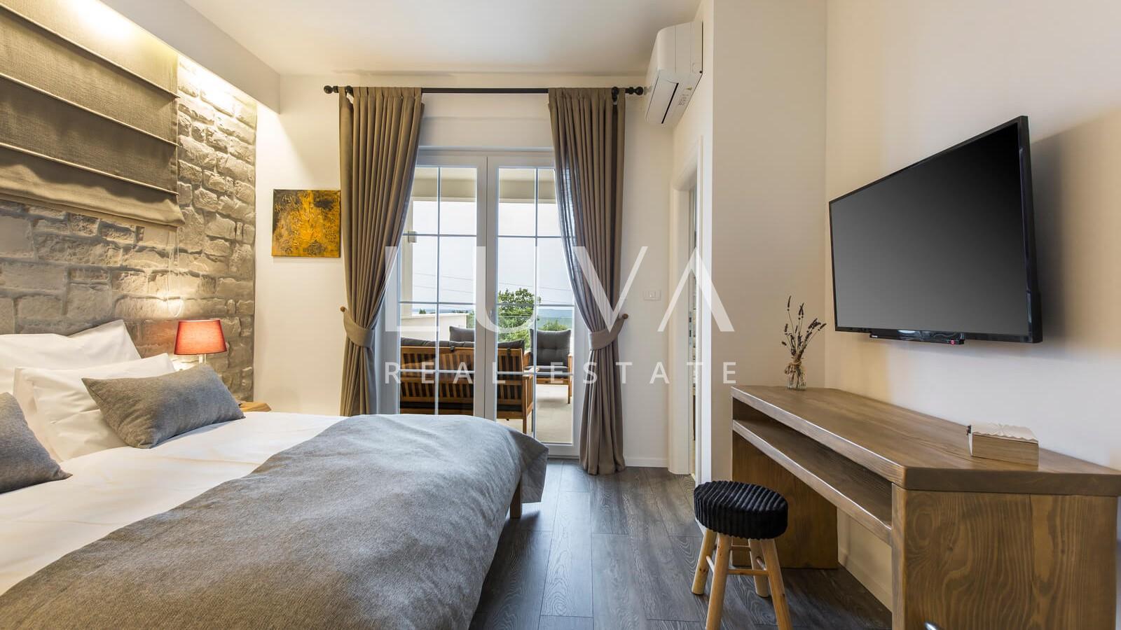 Istria, Labin, luxury villa with sea view, 240 m², for sale