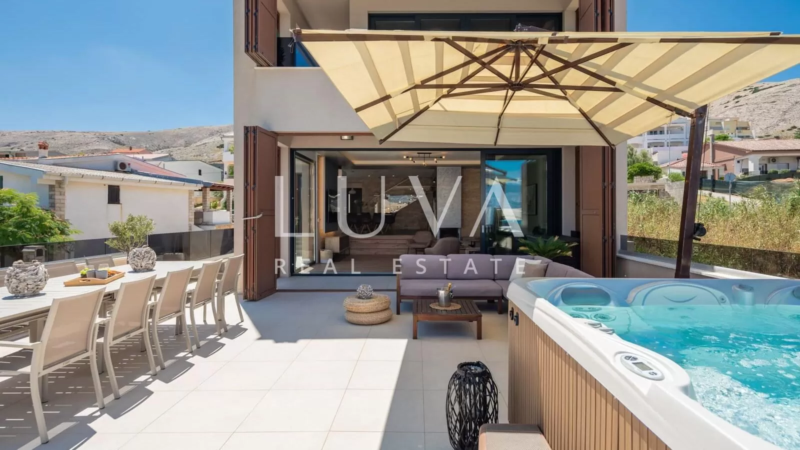 Pag, luxuriöse Villa mit Pool nahe dem Meer zu verkaufen