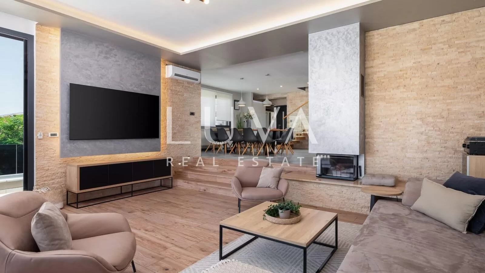 Pag, luxuriöse Villa mit Pool nahe dem Meer zu verkaufen