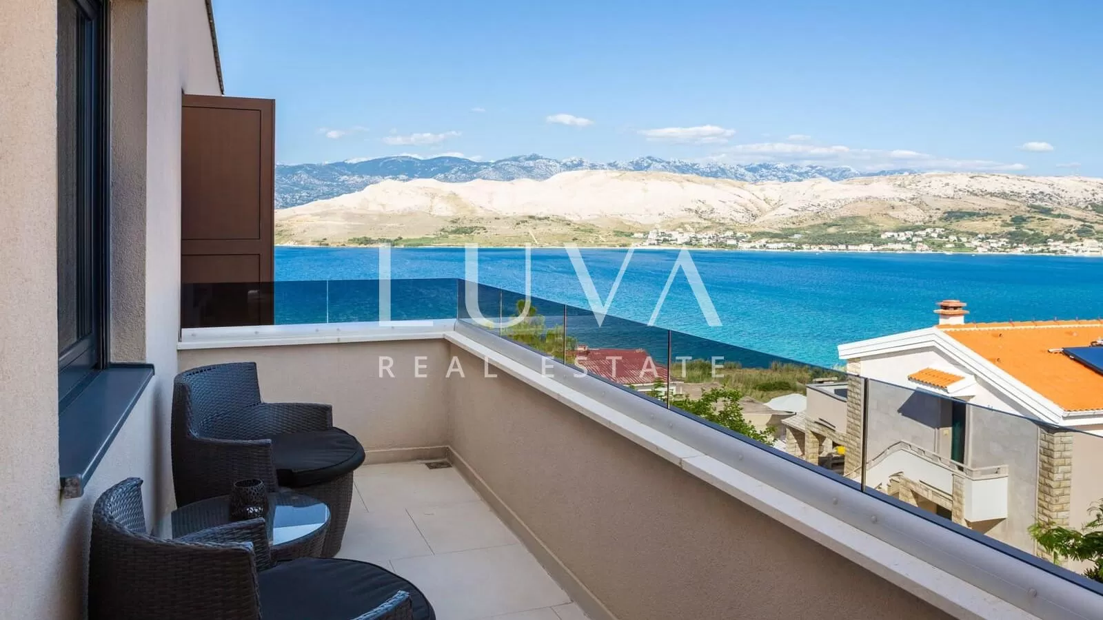 Pag, luxuriöse Villa mit Pool nahe dem Meer zu verkaufen