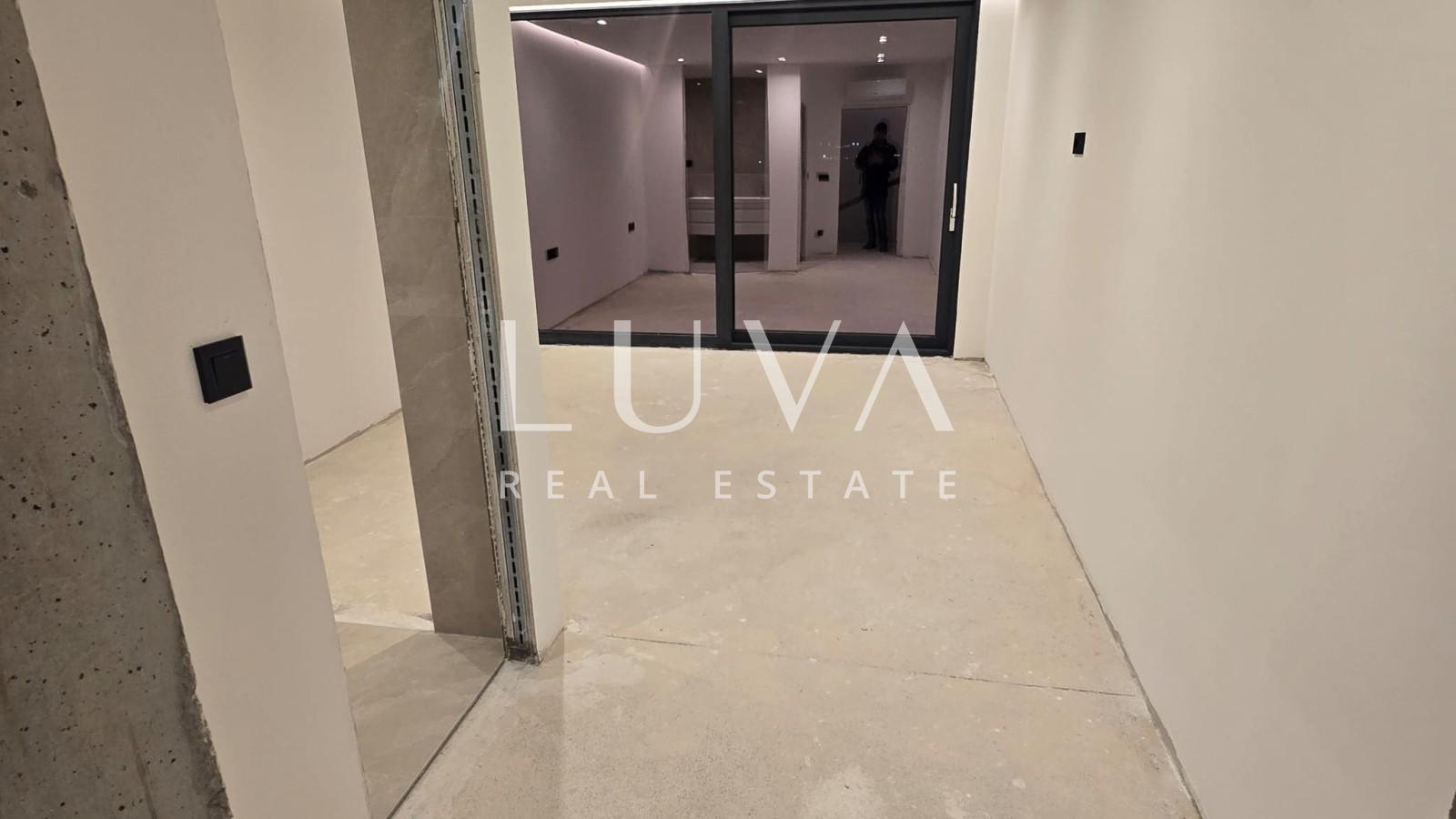 Čiovo, Mastrinka, nova luksuzna vila s bazenom uz more