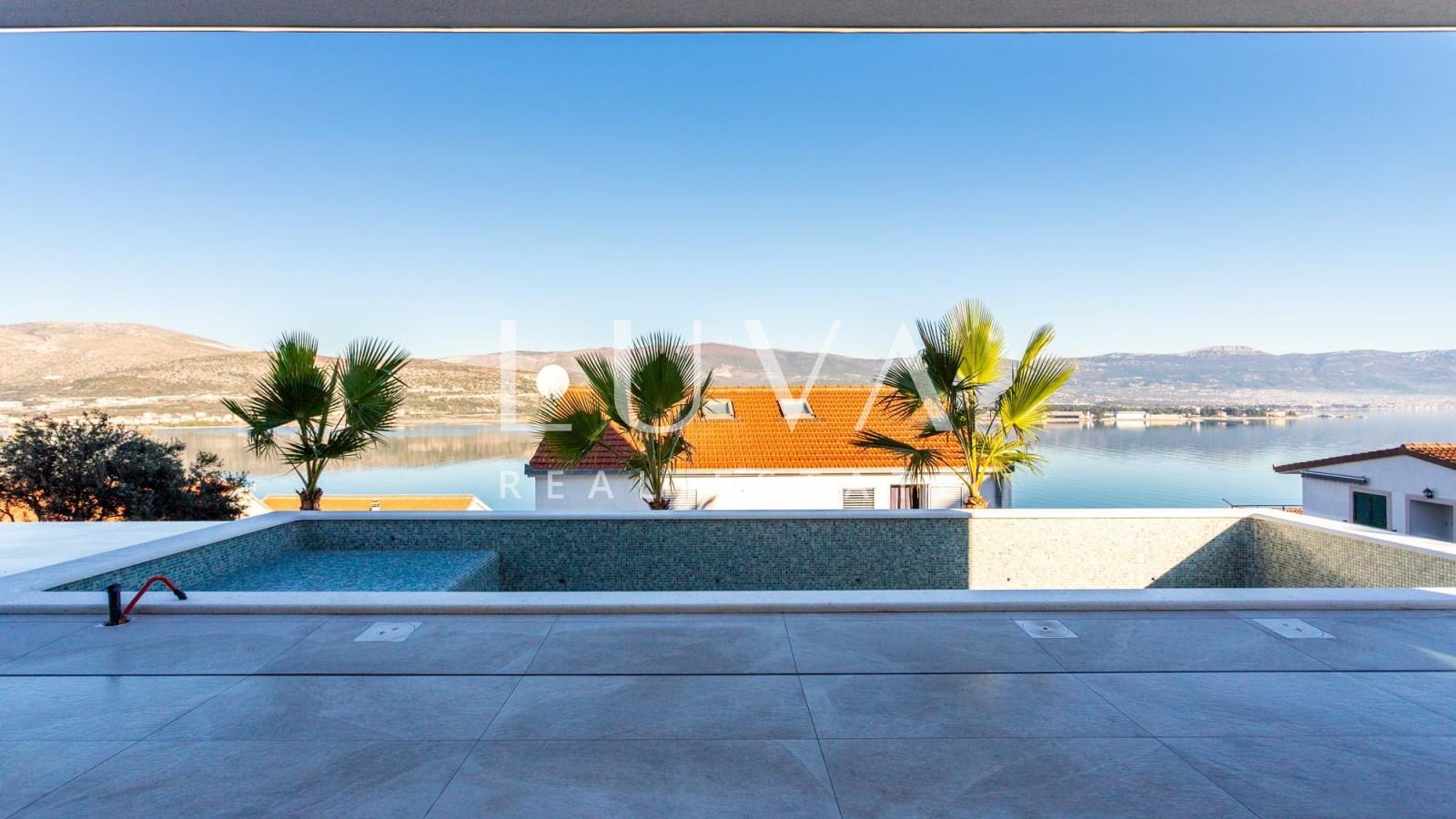 Čiovo, Mastrinka, nova luksuzna vila s bazenom uz more