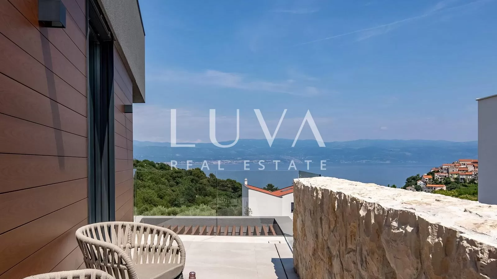 Vrbnik, Krk, vila s bazenom za dugoročni najam
