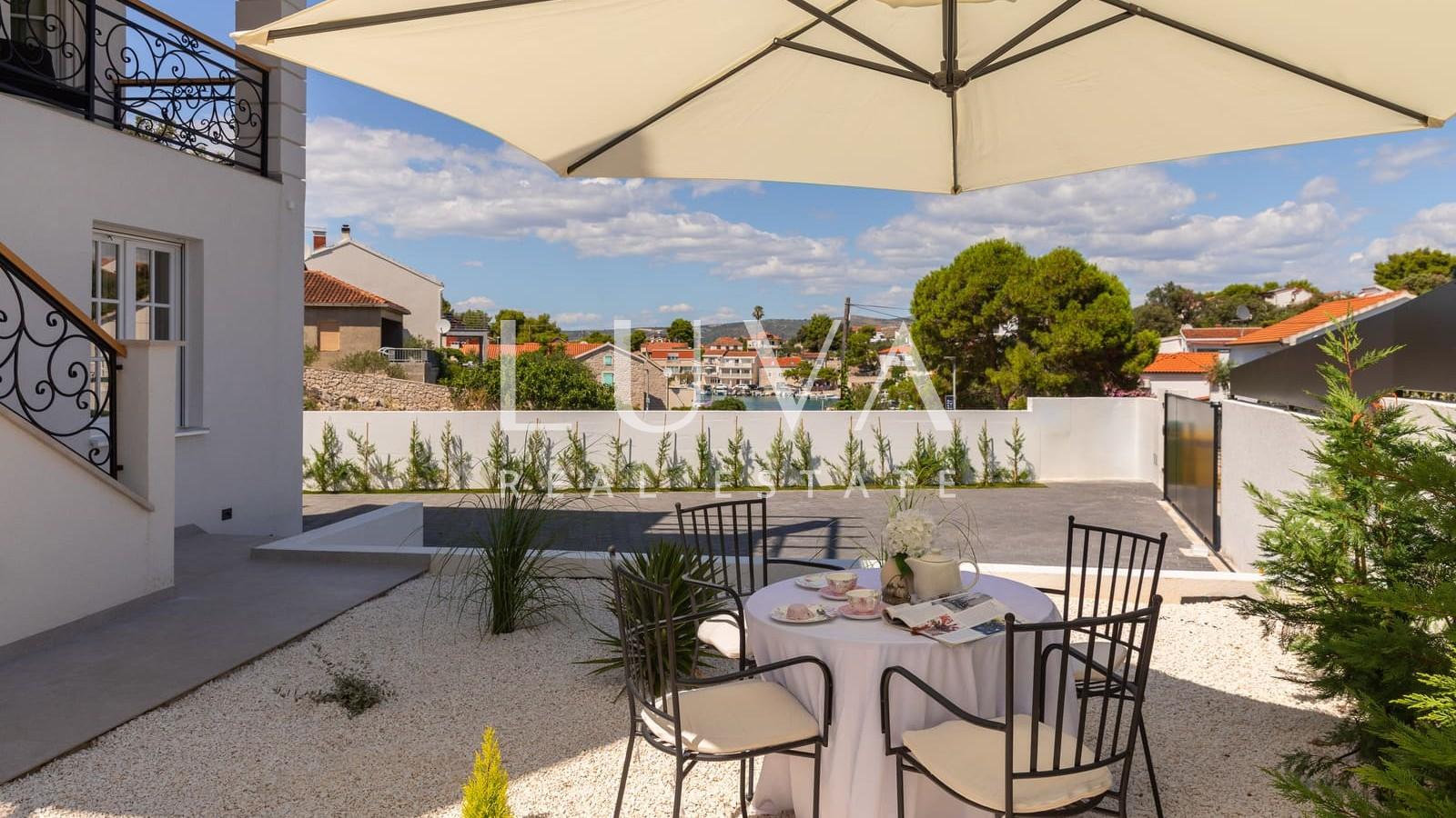 Rogoznica, Ražanj, luxury 433 m² villa with swimming pool near the sea