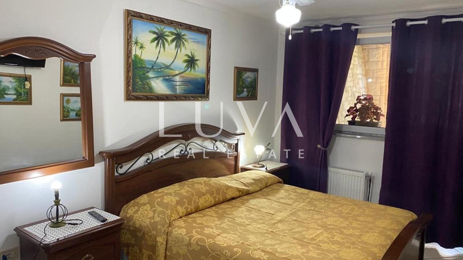 Korčula, Vela Luka, Haus mit Apartments direkt am Meer zu verkaufen