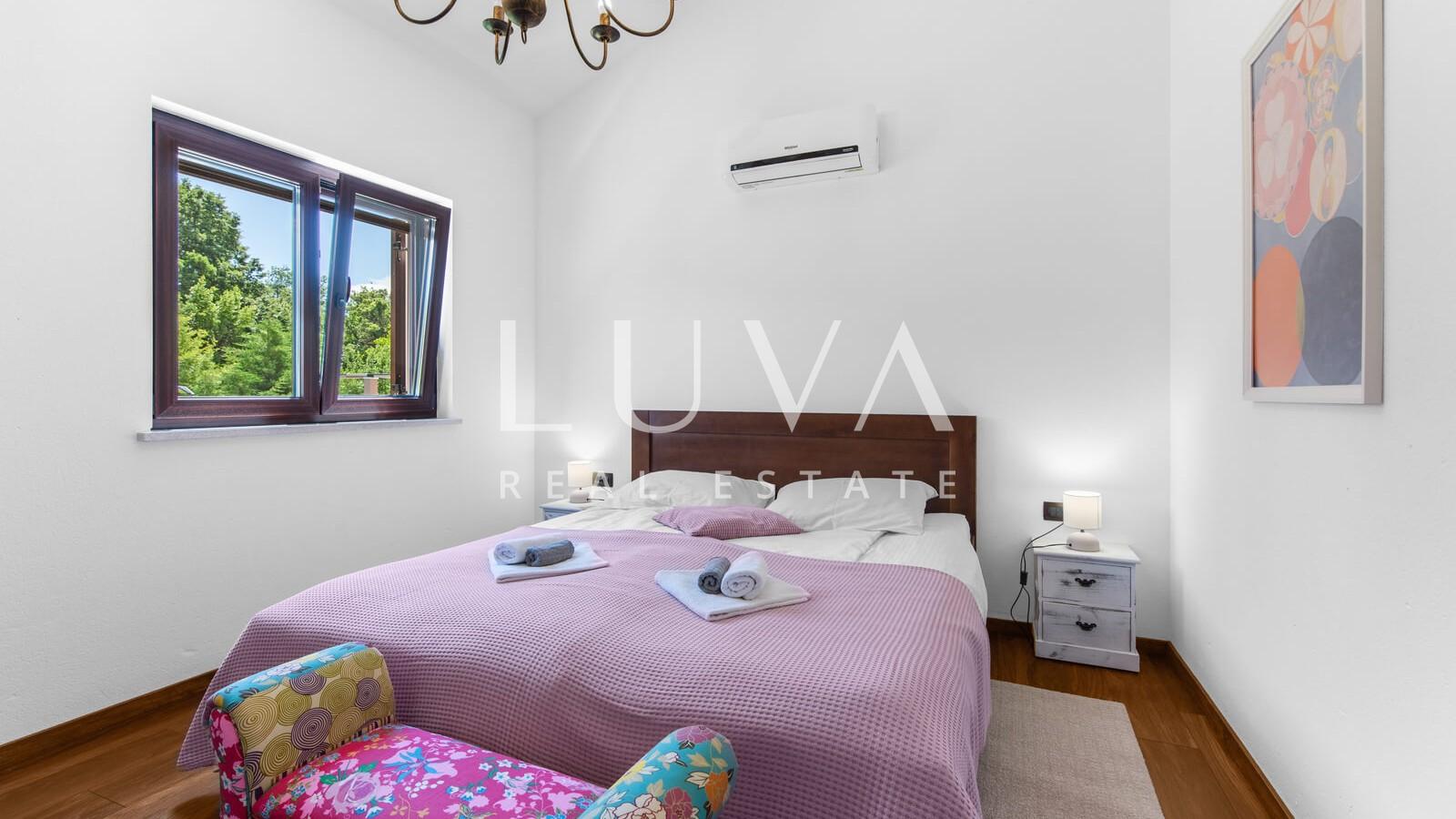 Istrien, Pićan, Villa mit Pool und Tennisplatz zum Verkauf