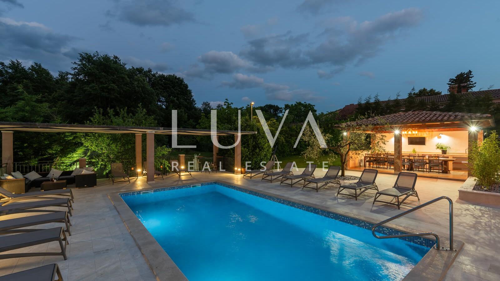 Istrien, Pićan, Villa mit Pool und Tennisplatz zum Verkauf
