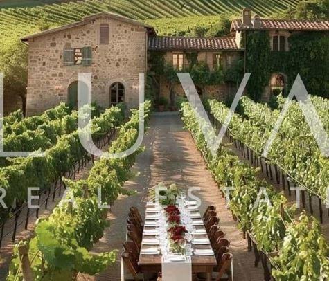 Tisno, Murter, Sommerresidenz zum Verkauf in Alleinlage, Erste Reihe zum Meer