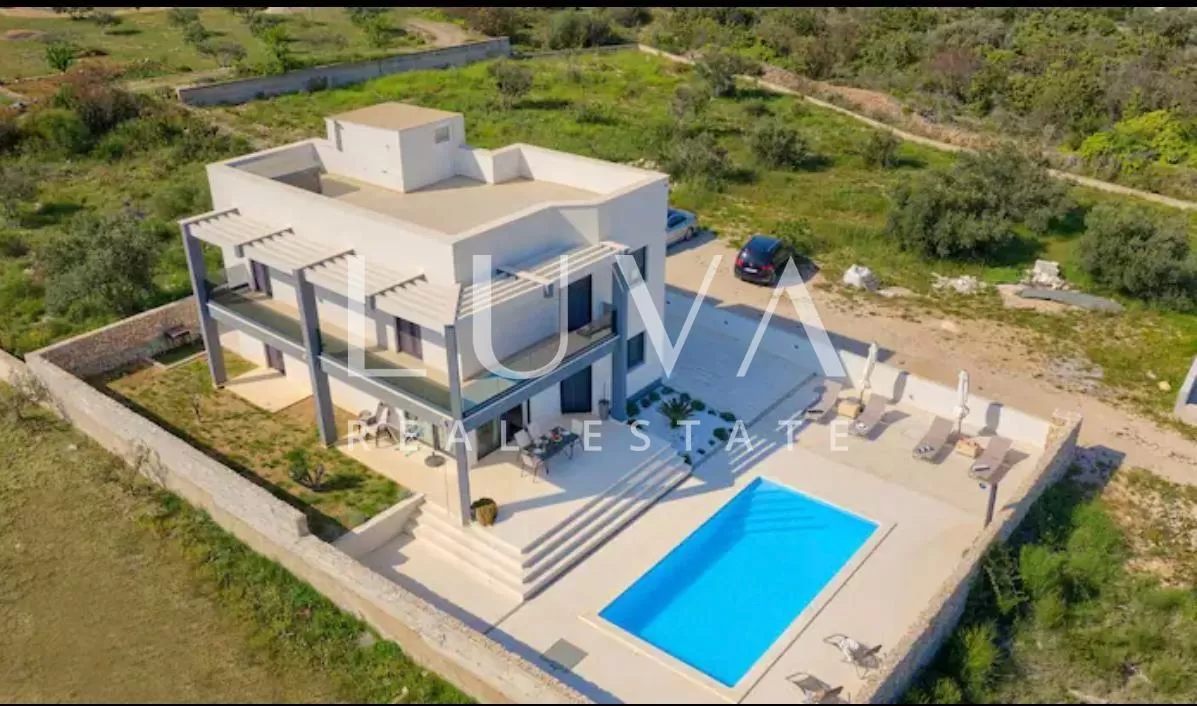 Vodice, luxuriöse Villa mit Pool zu verkaufen