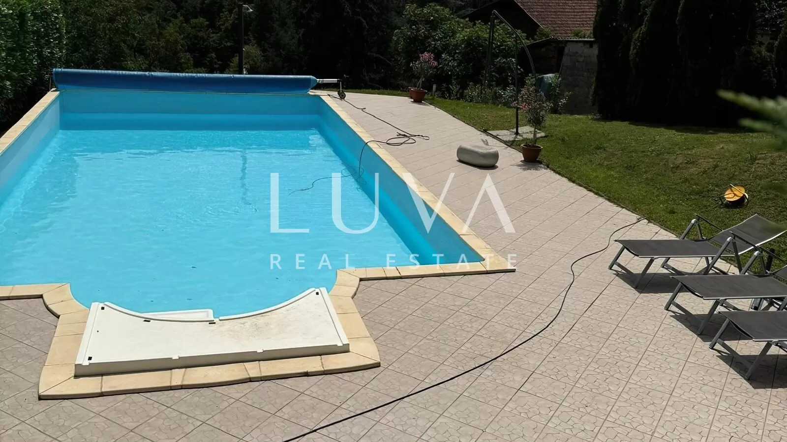 Luxury 5BR Apt with Pool for Rent – Zagreb, Remete