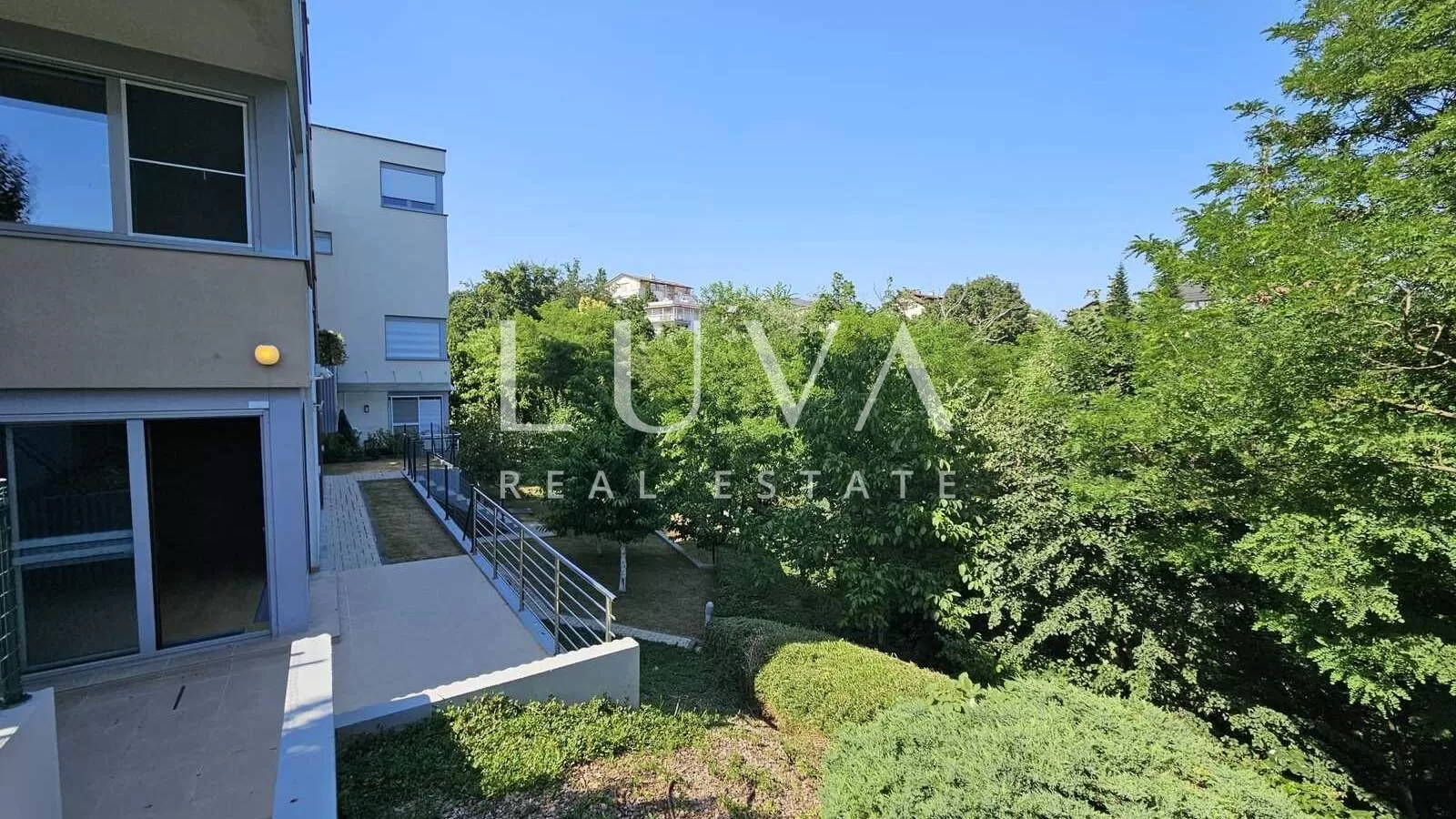 Zagreb, Srebrnjak, luxurious duplex apartment 134,42 m2 for rent