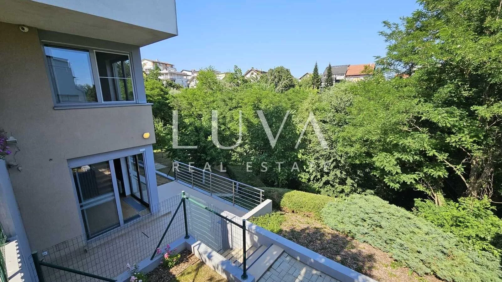 Zagreb, Srebrnjak, luxurious duplex apartment 134,42 m2 for rent