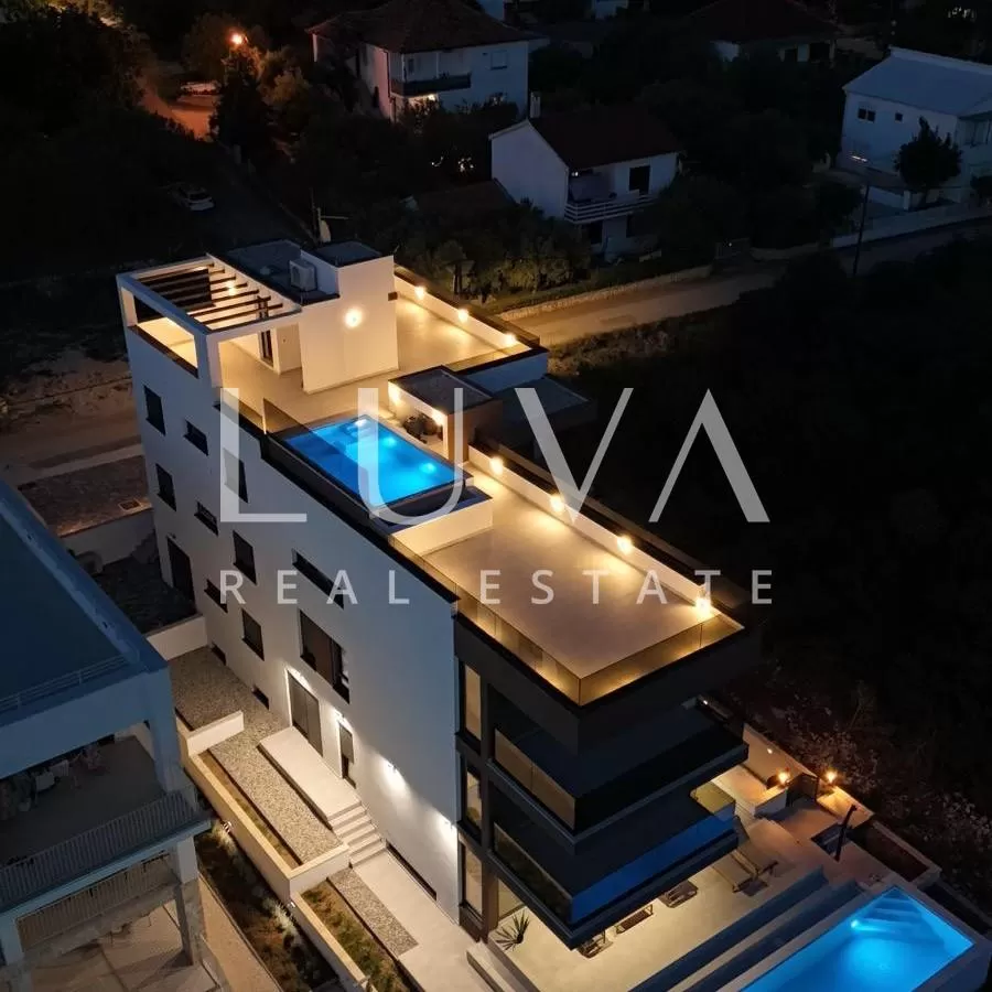 Zadar, Kožino, ekskluzivan penthouse s krovnom terasom, prodaja