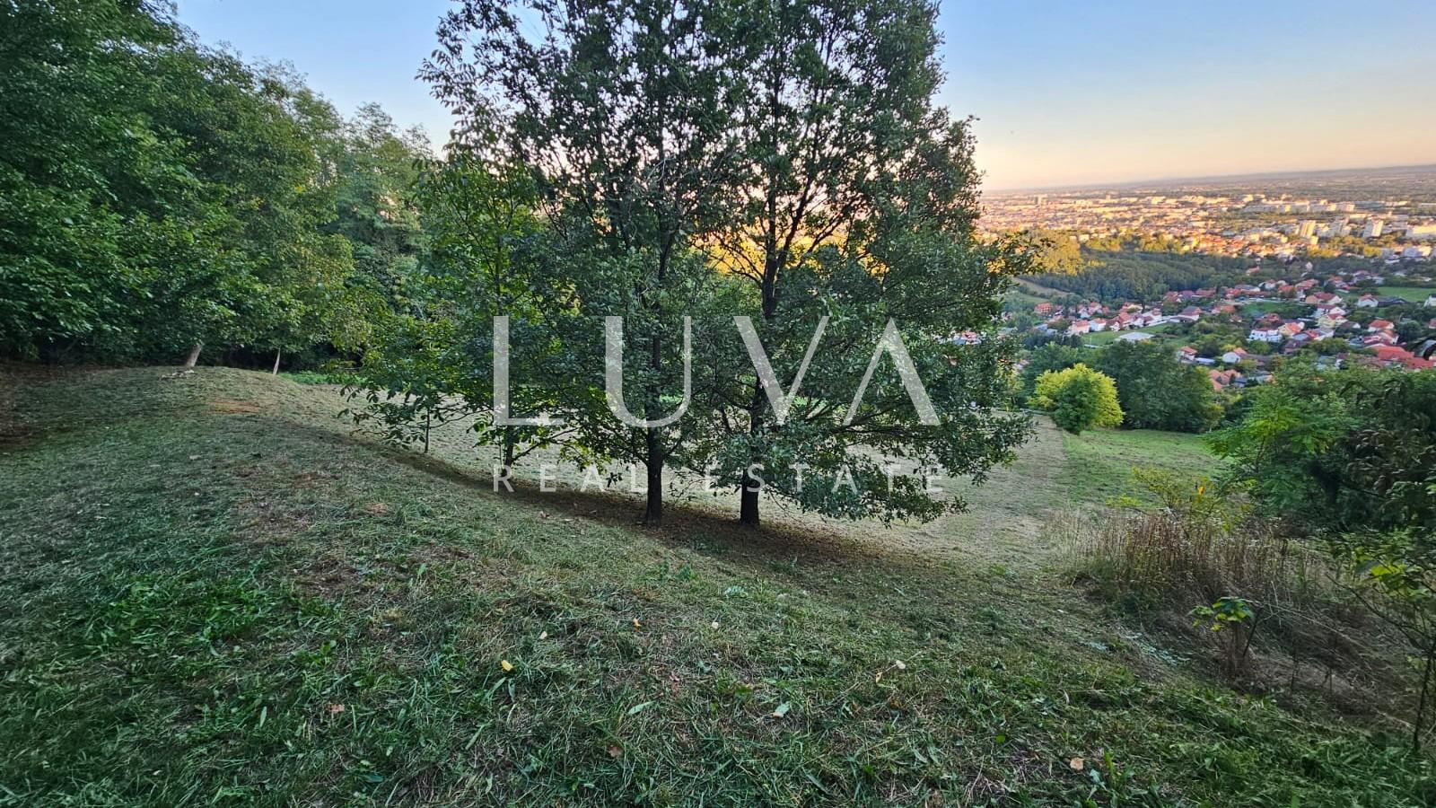 Zagreb, Gornji Stenjevec, građevinsko zemljište 1351m2, prodaja